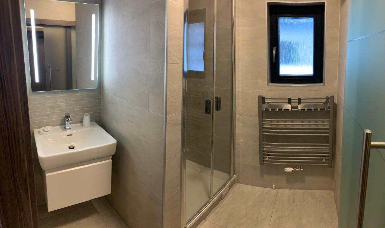 Bd Apartment